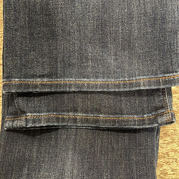 Express mid rise barely boot jeans - Picture 9 of 9